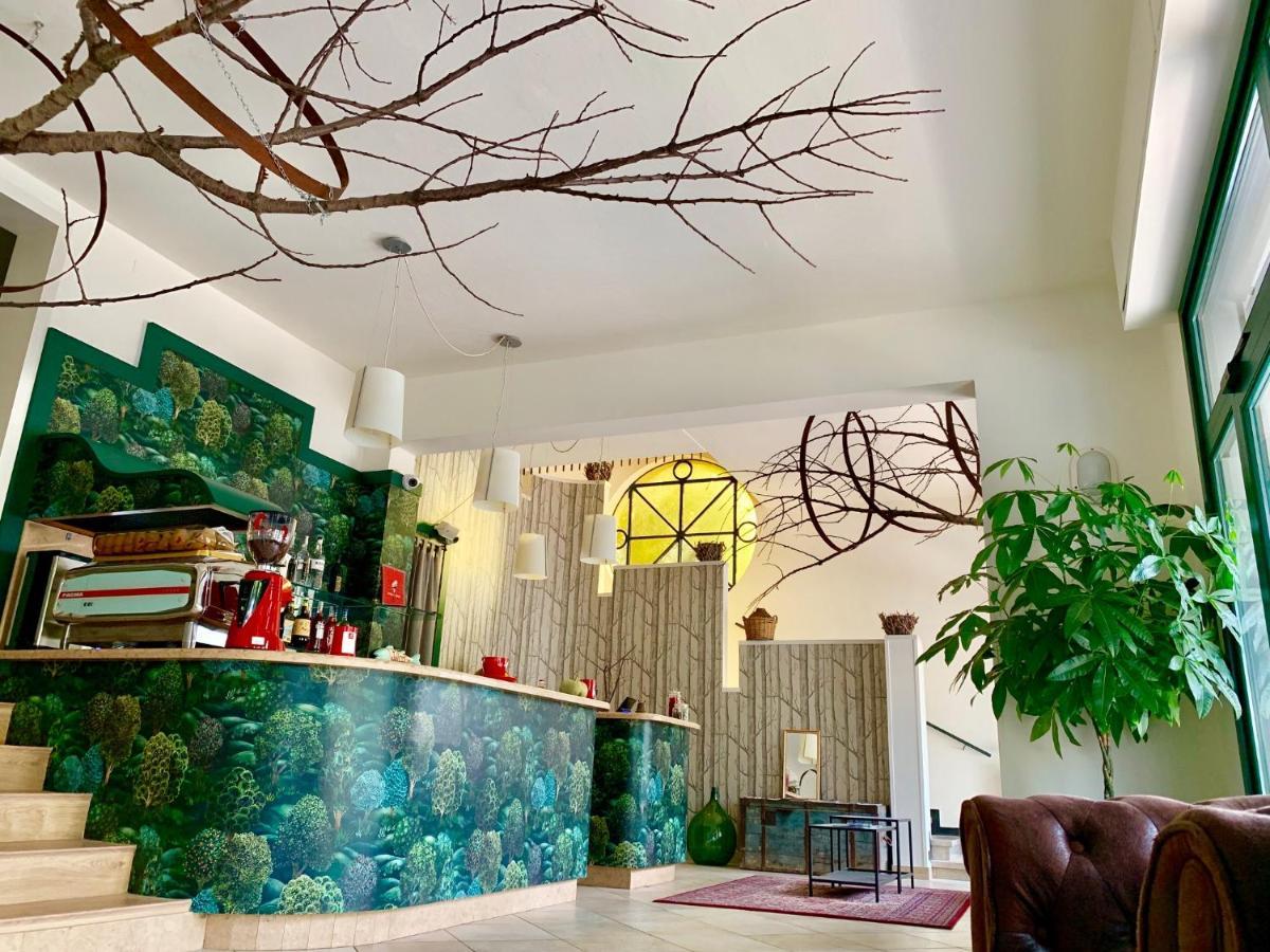 Ennesima Osteria Con - Bike Hotel Toscolano Maderno
